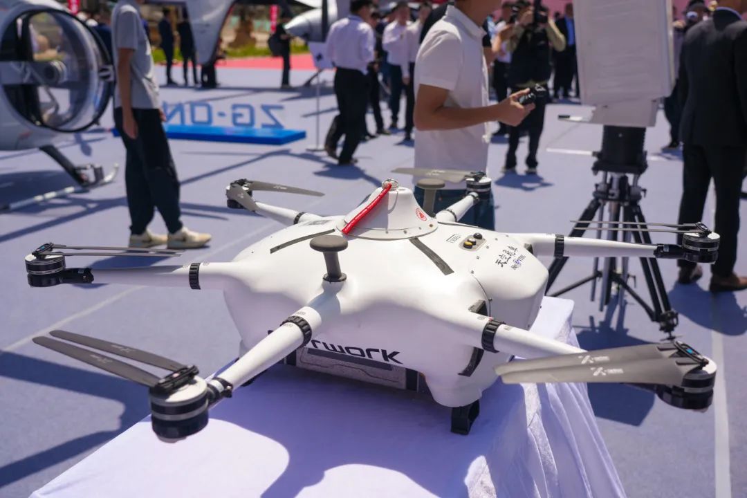 智能無(wú)人飛行器制造示范基地落地鹽田 全國(guó)低空經(jīng)濟(jì)發(fā)展迎來(lái)新“王牌”